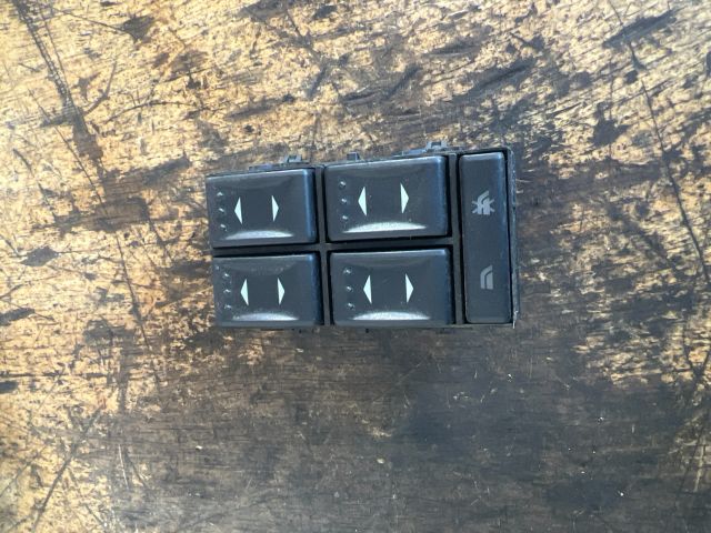 bontott FORD MONDEO III Bal első Ablakemelő Kapcsoló