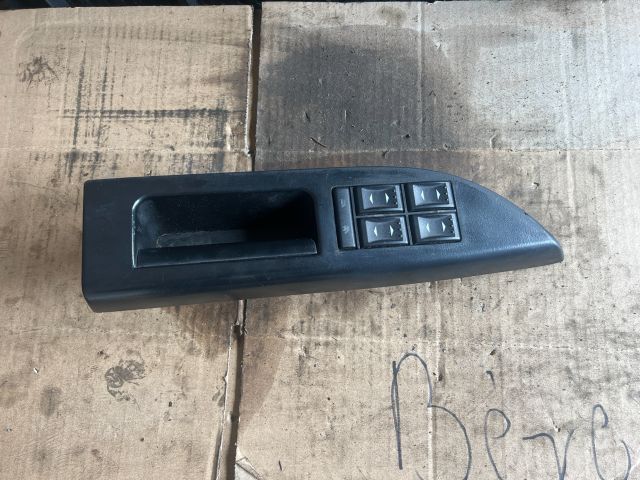 bontott FORD MONDEO III Bal első Ablakemelő Kapcsoló