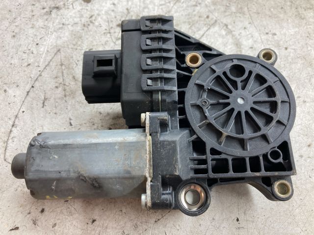 bontott FORD MONDEO III Bal első Ablakemelő Motor
