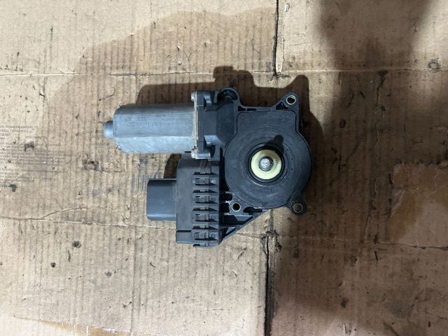 bontott FORD MONDEO III Bal első Ablakemelő Motor