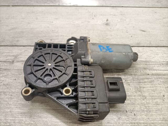 bontott FORD MONDEO III Bal első Ablakemelő Motor