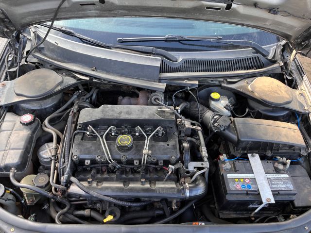 bontott FORD MONDEO III Bal első Ajtó (Üres lemez)