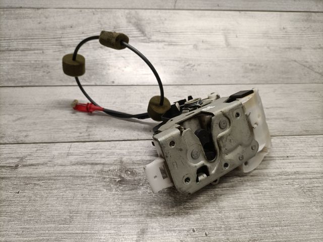 bontott FORD MONDEO III Bal első Ajtózár