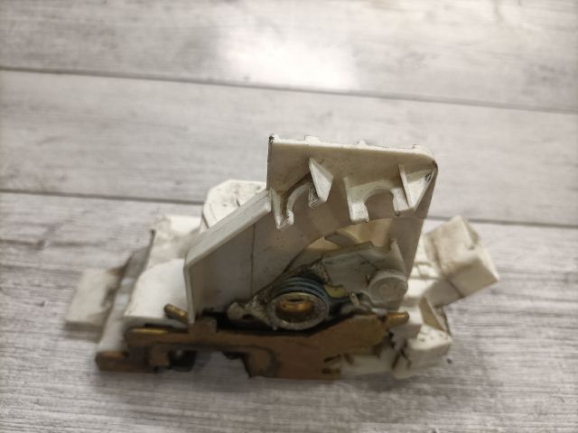 bontott FORD MONDEO III Bal első Ajtózár