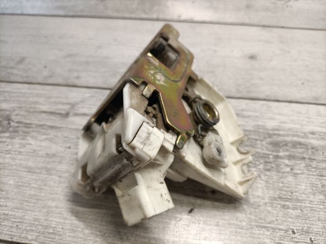 bontott FORD MONDEO III Bal első Ajtózár