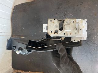 bontott FORD MONDEO III Bal első Ajtózár