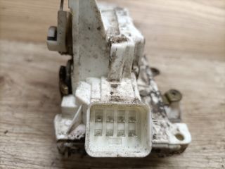 bontott FORD MONDEO III Bal első Ajtózár