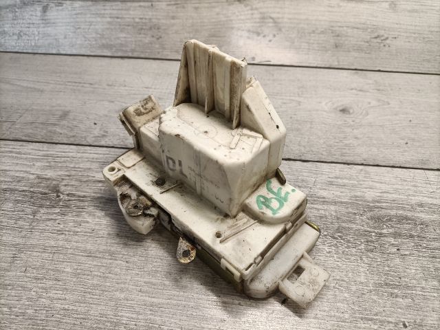 bontott FORD MONDEO III Bal első Ajtózár