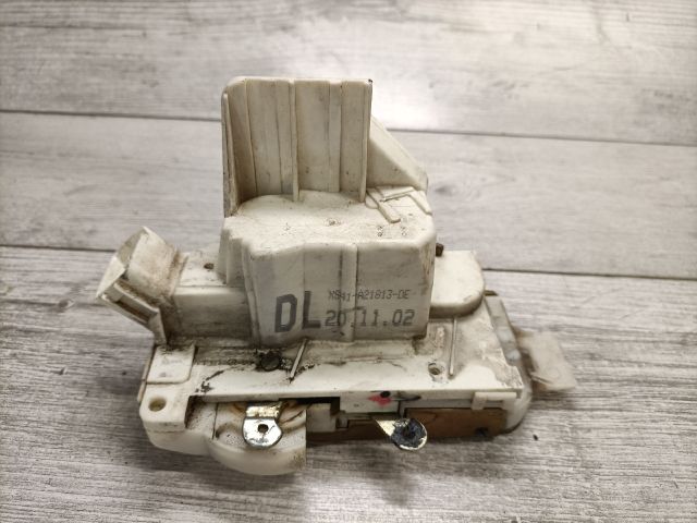 bontott FORD MONDEO III Bal első Ajtózár