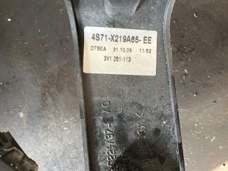 bontott FORD MONDEO III Bal első Ajtózár