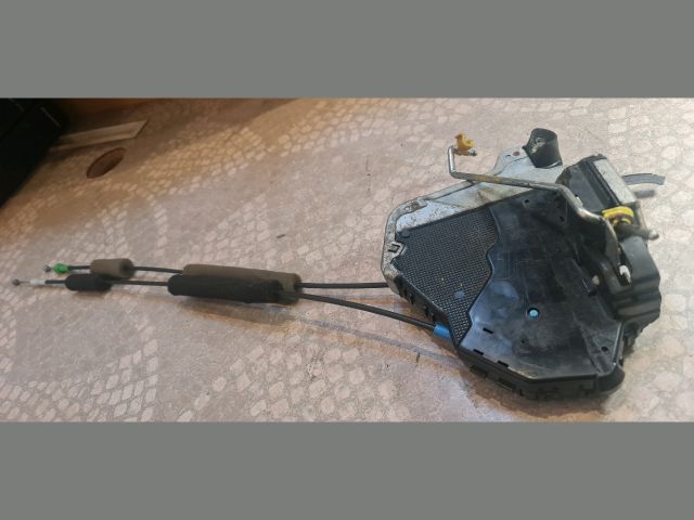 bontott FORD MONDEO III Bal első Ajtózár