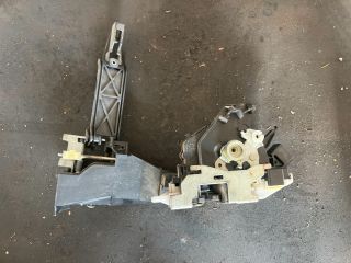 bontott FORD MONDEO III Bal első Ajtózár