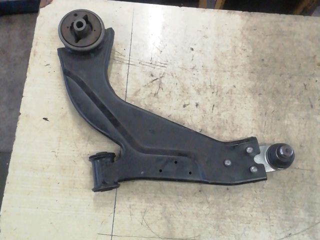 bontott FORD MONDEO III Bal első Alsó Első Lengőkar