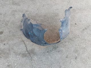 bontott FORD MONDEO III Bal első Dobbetét (Kerékjárati, Műanyag)