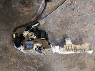 bontott FORD MONDEO III Bal első Központizár Motor