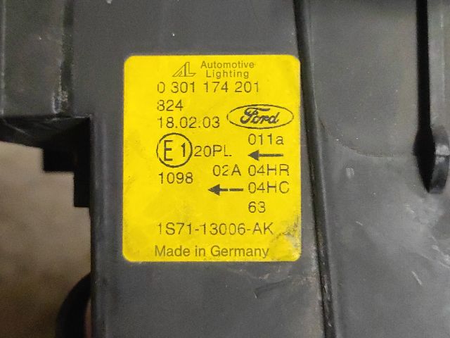 bontott FORD MONDEO III Bal első Lámpabúra