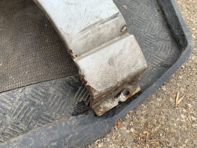 bontott FORD MONDEO III Bal első Sárvédő