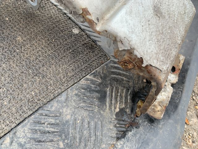 bontott FORD MONDEO III Bal első Sárvédő