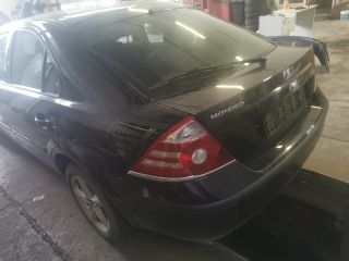 bontott FORD MONDEO III Bal első Sárvédő