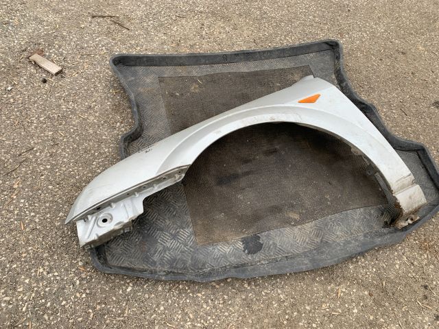 bontott FORD MONDEO III Bal első Sárvédő