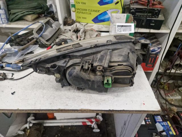 bontott FORD MONDEO III Bal Fényszóró