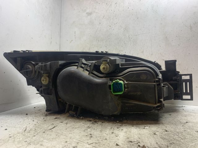 bontott FORD MONDEO III Bal Fényszóró