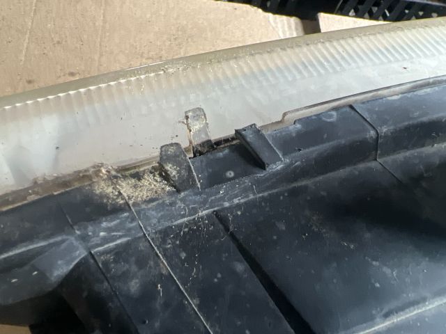 bontott FORD MONDEO III Bal Fényszóró