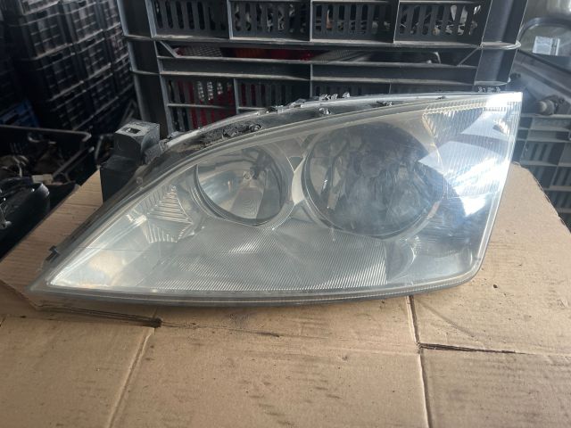 bontott FORD MONDEO III Bal Fényszóró