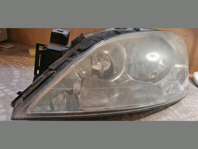bontott FORD MONDEO III Bal Fényszóró