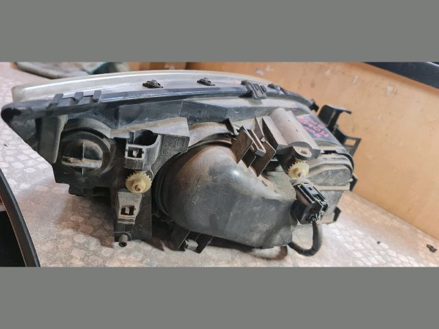 bontott FORD MONDEO III Bal Fényszóró