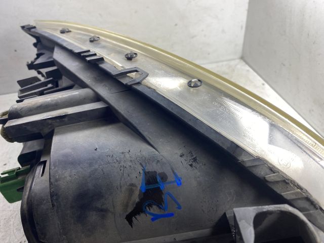 bontott FORD MONDEO III Bal Fényszóró