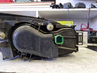 bontott FORD MONDEO III Bal Fényszóró