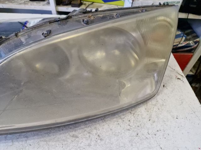 bontott FORD MONDEO III Bal Fényszóró