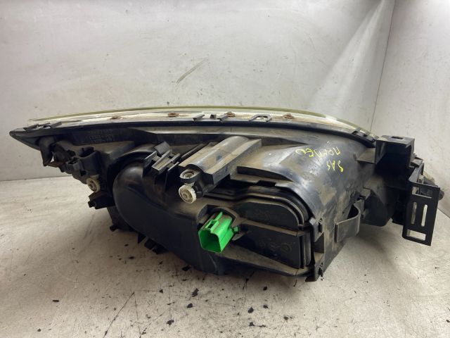 bontott FORD MONDEO III Bal Fényszóró