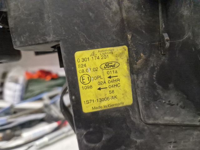 bontott FORD MONDEO III Bal Fényszóró