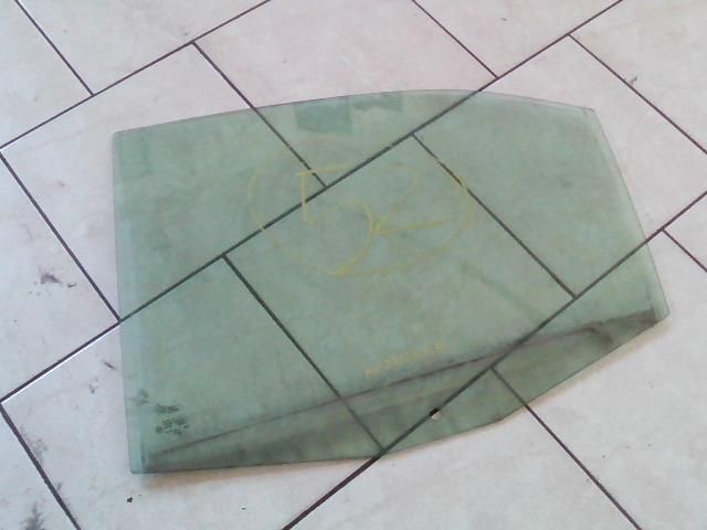 bontott FORD MONDEO III Bal hátsó Ablak