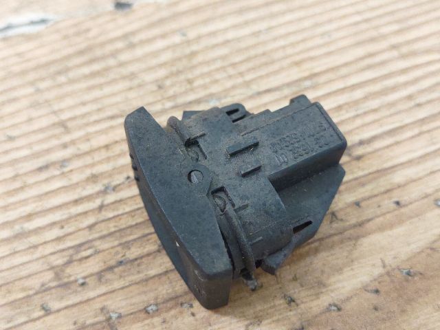 bontott FORD MONDEO III Bal hátsó Ablakemelő Kapcsoló