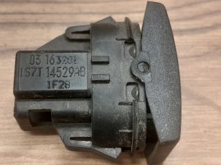 bontott FORD MONDEO III Bal hátsó Ablakemelő Kapcsoló