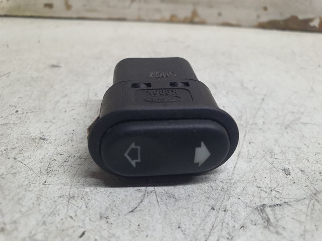 bontott FORD MONDEO III Bal hátsó Ablakemelő Kapcsoló