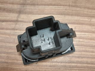 bontott FORD MONDEO III Bal hátsó Ablakemelő Kapcsoló