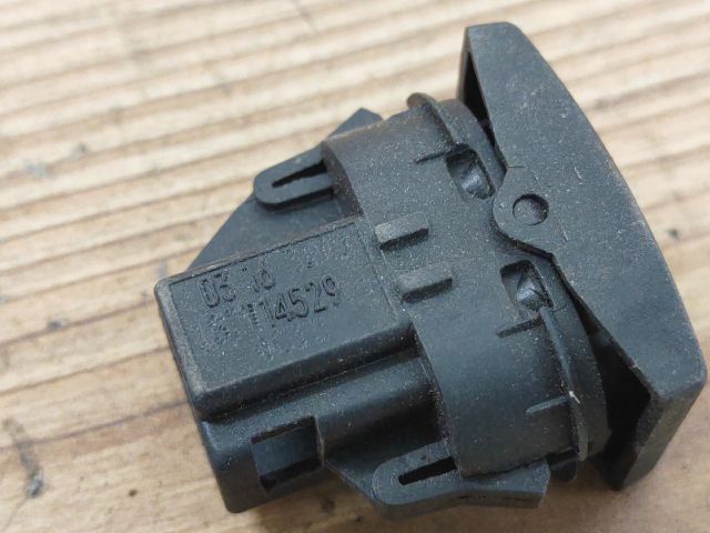 bontott FORD MONDEO III Bal hátsó Ablakemelő Kapcsoló