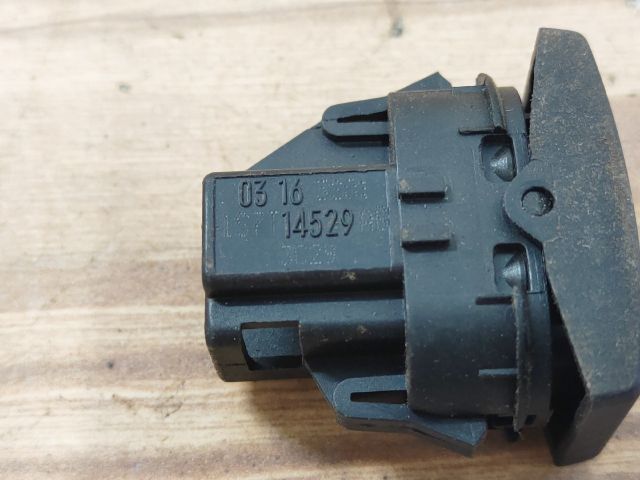 bontott FORD MONDEO III Bal hátsó Ablakemelő Kapcsoló