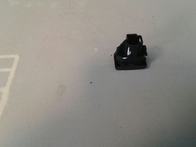 bontott FORD MONDEO III Bal hátsó Ablakemelő Kapcsoló