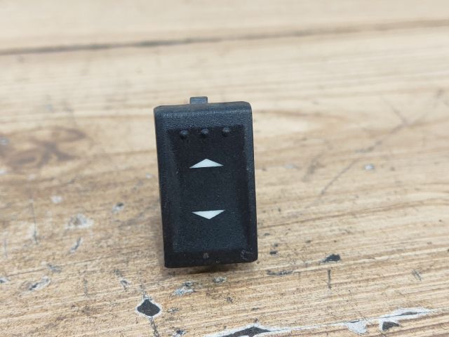 bontott FORD MONDEO III Bal hátsó Ablakemelő Kapcsoló