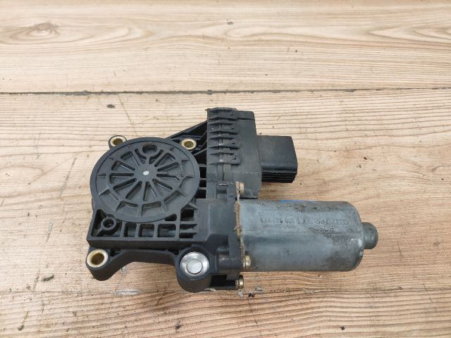 bontott FORD MONDEO III Bal hátsó Ablakemelő Motor