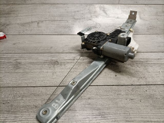 bontott FORD MONDEO III Bal hátsó Ablakemelő Szerkezet (Elektromos)