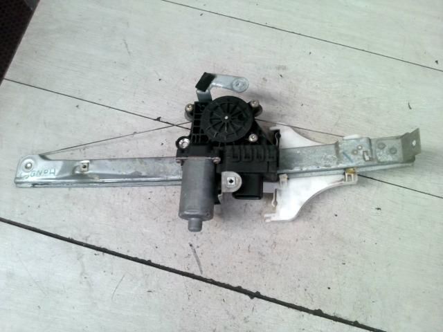 bontott FORD MONDEO III Bal hátsó Ablakemelő Szerkezet (Elektromos)