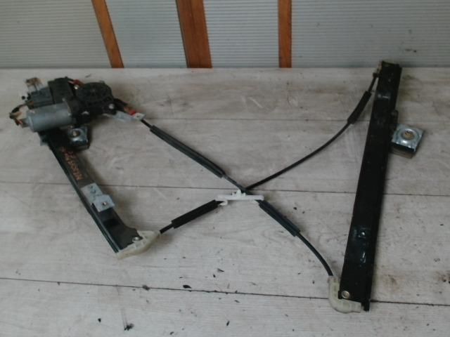 bontott FORD MONDEO III Bal hátsó Ablakemelő Szerkezet (Elektromos)