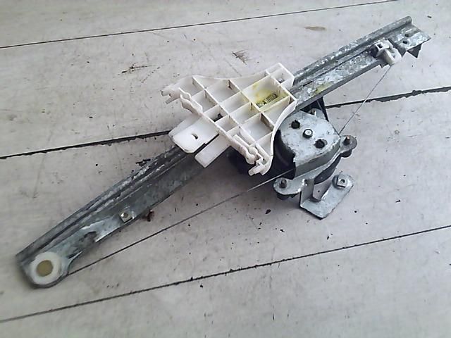 bontott FORD MONDEO III Bal hátsó Ablakemelő Szerkezet (Elektromos)