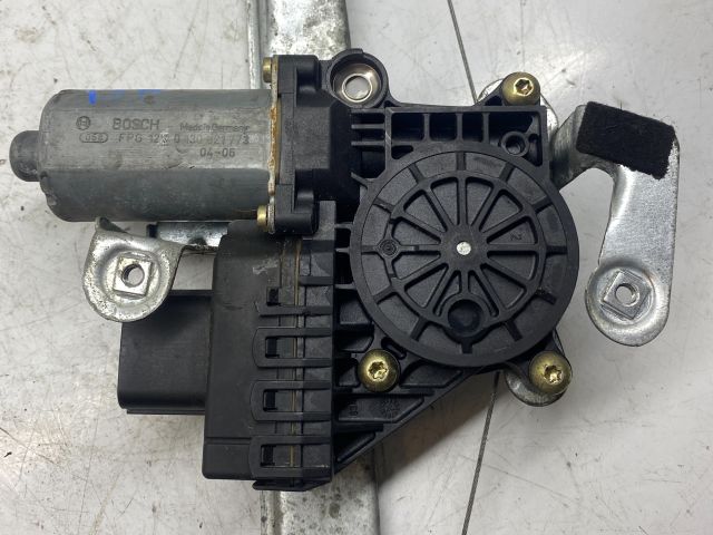 bontott FORD MONDEO III Bal hátsó Ablakemelő Szerkezet (Elektromos)